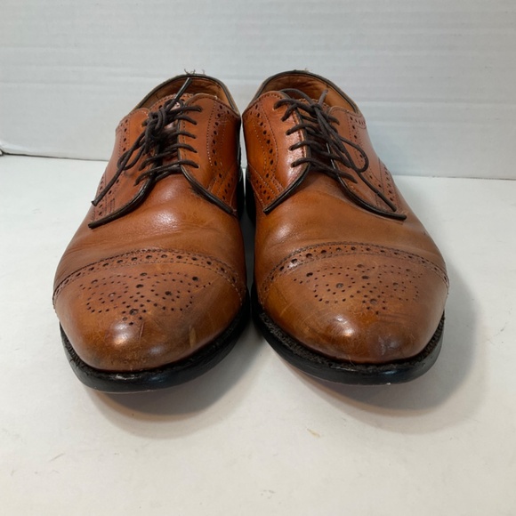 Allen Edmonds Sanford Men\'s Dress Shoes 9 D Brown Leather Cap Toe Medallion main image 10